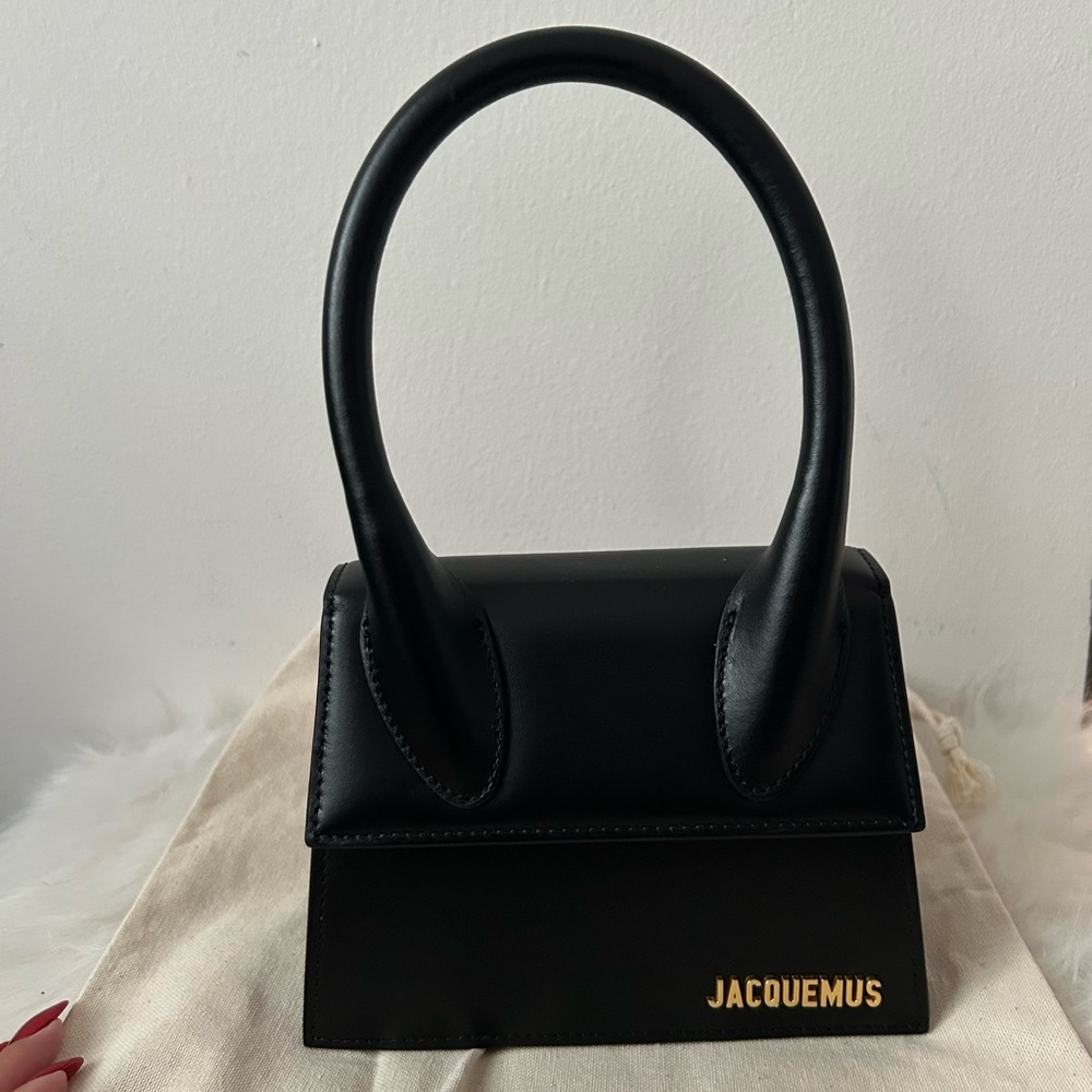 jacquemus le chiquito moyen black leather 100% authentic never used